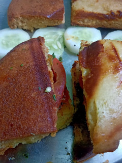 होम मेड ब्रेड सैंडविच (sandwich recipe in hindi) रेसिपी मुख्य फोटो