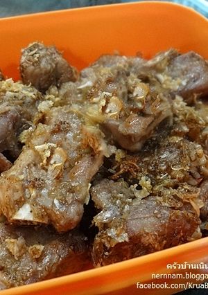 รูปของ ซี่โครงหมูทอดกระเทียมพริกไทย