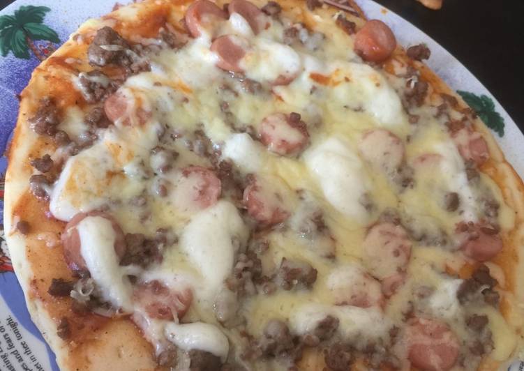Pizza bbq beef cheese