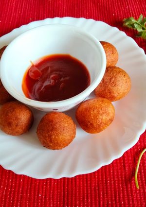 A picture of Dry fruit Stuffed Paneer Balls.