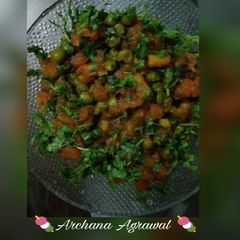 A picture of Carrot and green peas ki khatti mithi subji.