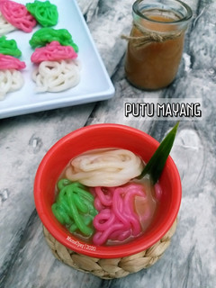 Foto resep Putu Mayang