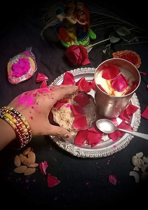 ইনস্ট্যান্ট শাহী ঠান্ডাই (instant shahi thandai recipe in Bengali) রেসিপির প্রধান ছবি