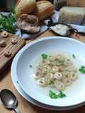 Tortellini in Brodo (Pasta Isian dengan Kaldu) khas Bologna Italia ~ versi Halal