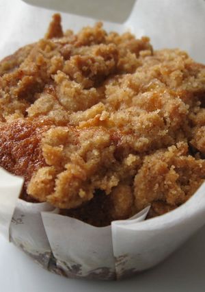 A picture of Cinnamon Crumble Apple Cupcakes.