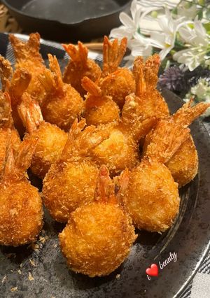 A picture of Phoenix Tail Shrimp Balls.