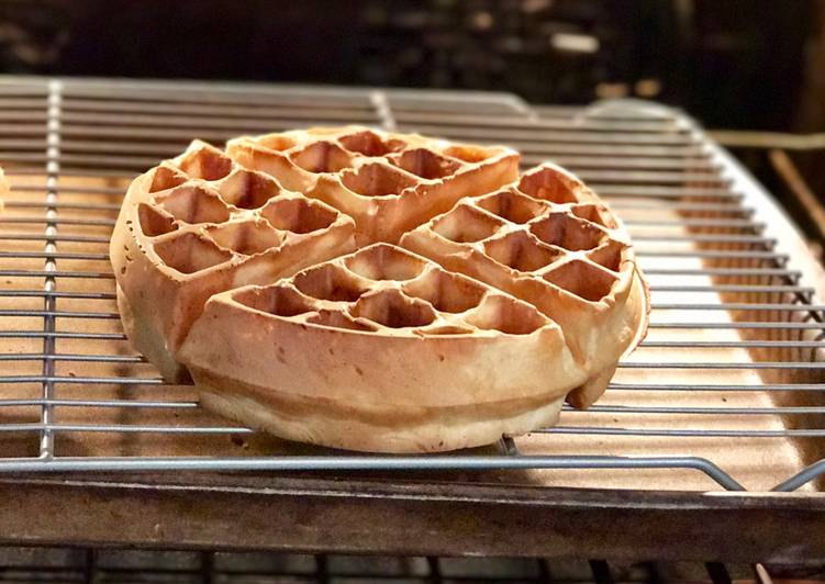 How to Make Homemade Best Waffles EVER
