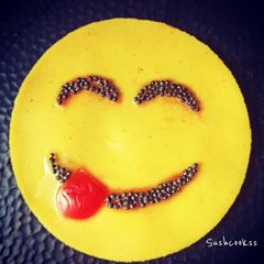 A picture of Khandvi.