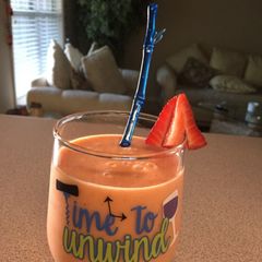 A picture of Strawberry mango fruit smoothie.