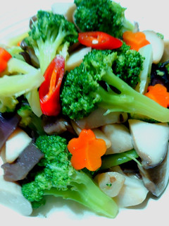杏鮑菇炒青花菜 的食譜成品照片
