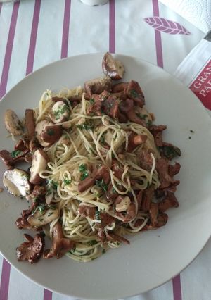 Φωτογραφία της συνταγής Capellini ai funghi senzo tartufo