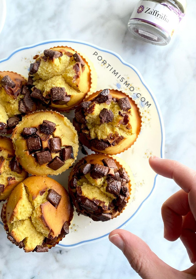Una foto de Muffins de azafrán fit sin gluten