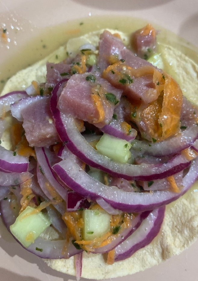 Una foto de Aguachile de atún