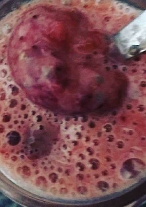 Una foto de Yogur frutado con chía 😁😂