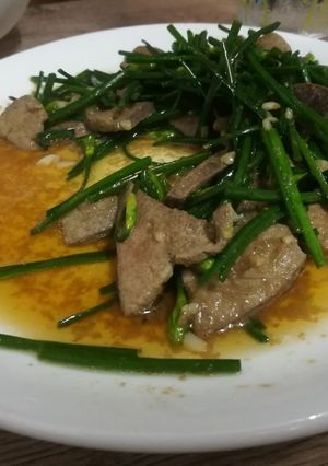 รูปของ ผัดดอกไม้กวาดใส่ตับหมู