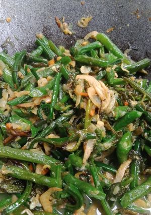 Foto resep Oseng daun pakis+kacang panjang pedes