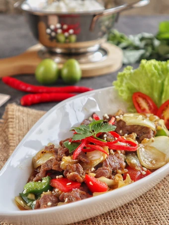 Cara Gampang Membuat Resep Tumis sapi lada hitam Anti Ribet, Lezat Sekali