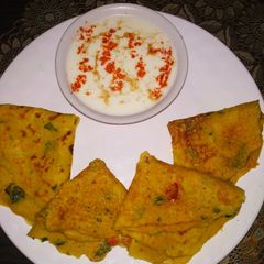 A picture of Wheat flour Oats Chilla.
