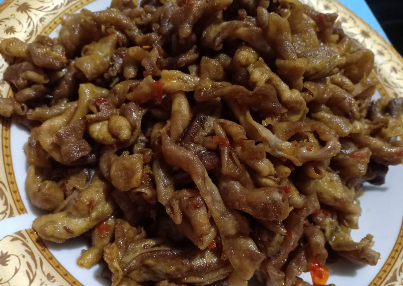 Usus ayam goreng pedas