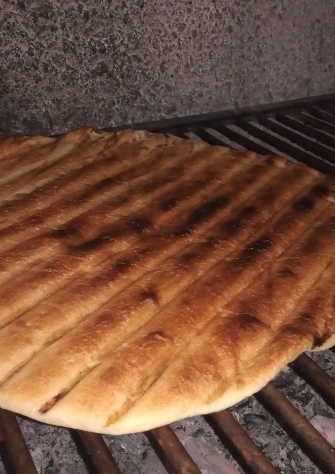 Una foto de Tortilla a la parrilla. (Bien santiagueña)