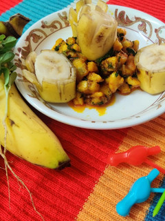 કેળા શાક ( Kela shaak recipe in Gujarati રેસીપી મુખ્ય ફોટો