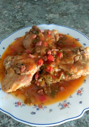 Foto principal de Pollo al chilindrón en olla GM