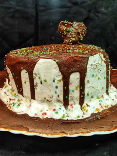 चॉकलेट केक (chocolate cake recipe in Hindi) रेसिपी मुख्य फोटो