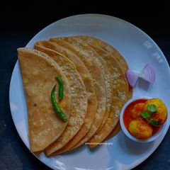 A picture of Bihari style Chana Dal Paratha.