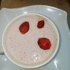 A picture of Strawberry smoothie.