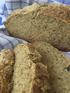 Szódás kenyér - Gyors Ír Kenyér gluténmentes vegán recept fotója