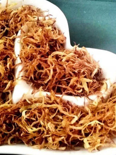 عکسی از دستور پیاز داغ مجلسی🍂