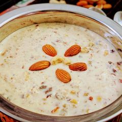 A picture of Dry fruits kheer.