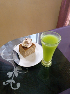 A picture of Simple Cinnamon Cake.