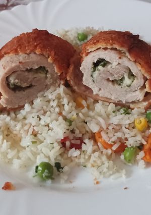 Medvehagymás fűszeres, sajtos vajjal töltött rántott karaj recept fotója