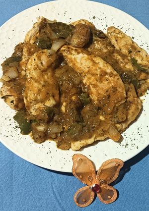 Una foto de Solomillo de pavo con curry y salsa de tomate