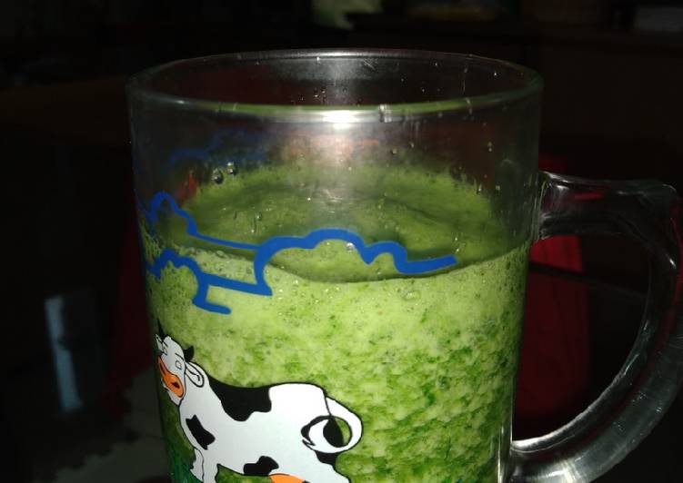 Bagaimana Menyiapkan Green juice with Pineapple / Apple, Bisa Manjain Lidah