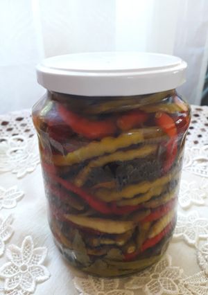 O poză a rețetei Ardeii iuti în otet.