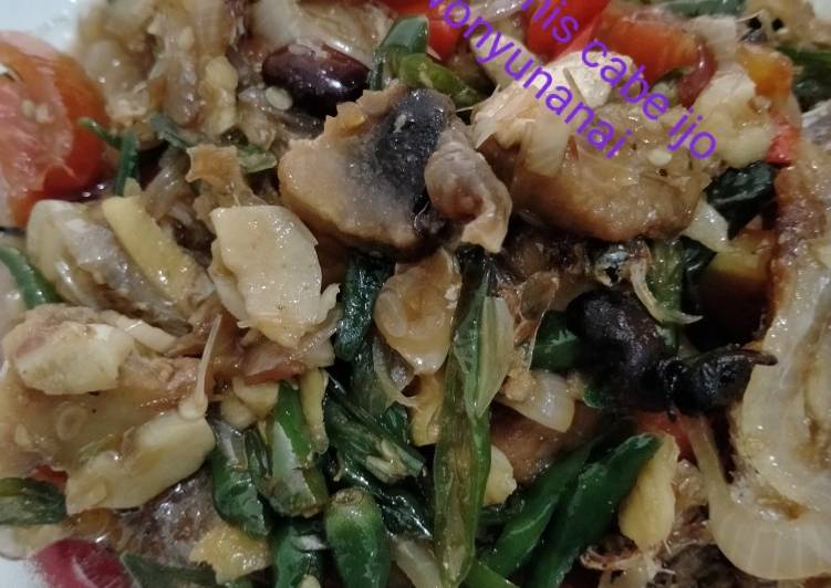 20) Ikan asin tumis sauri cabe ijo