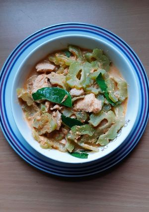 รูปของ แกงคั่วไก่มะระ