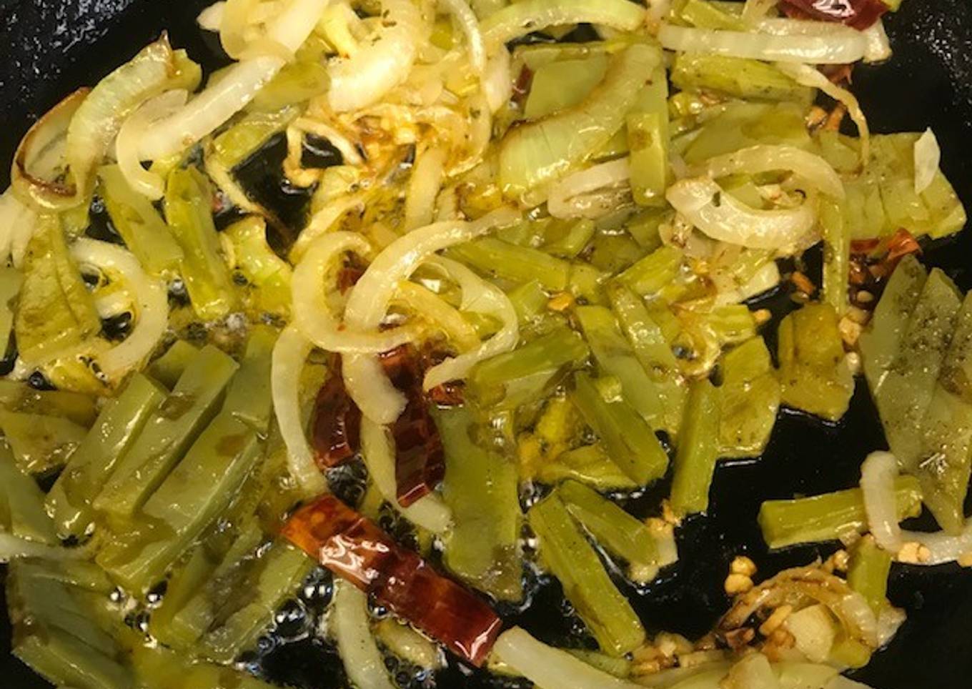 Nopales encebollados