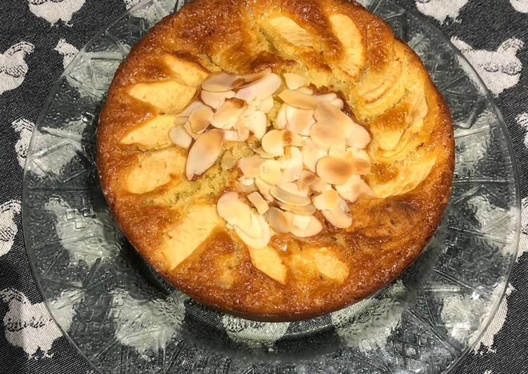 Recette Appétissante Gâteau au yaourt pomme amande