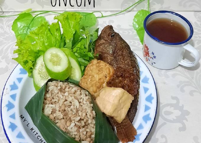 Nasi Tutug Oncom