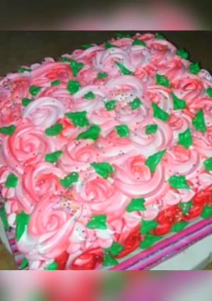 A picture of Fresh vanilla chocolate cake.