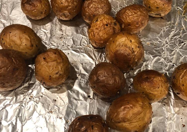 Recipe of Any-night-of-the-week Roasted baby potatoes