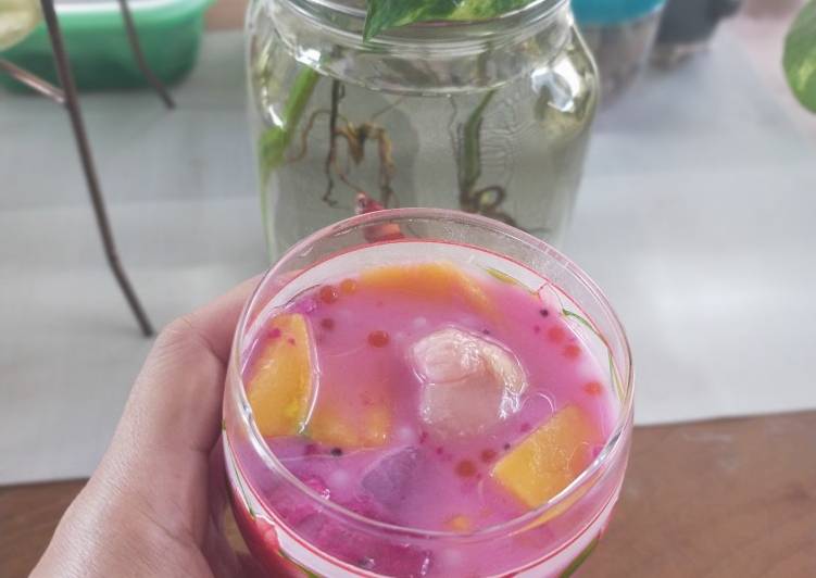 Resep Populer Punch mangga, buah naga dan leci (es buah) Yummy Mantul