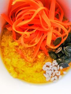A picture of Turmeric oats.