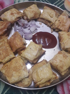 பிரட் ஆம்லெட் (Bread omelette recipe in tamil) செய்முறை முக்கிய புகைப்படம்