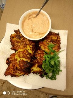 Kürbispuffer mit Faketzatziki Rezepthauptbild