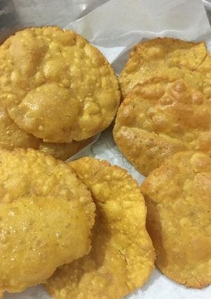 મસાલા પૂરી (Masala Poori Recipe In Gujarati) રેસીપી મુખ્ય ફોટો