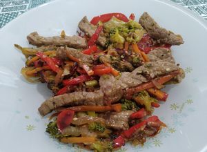 Foto principal de Wok de ternera y verduras